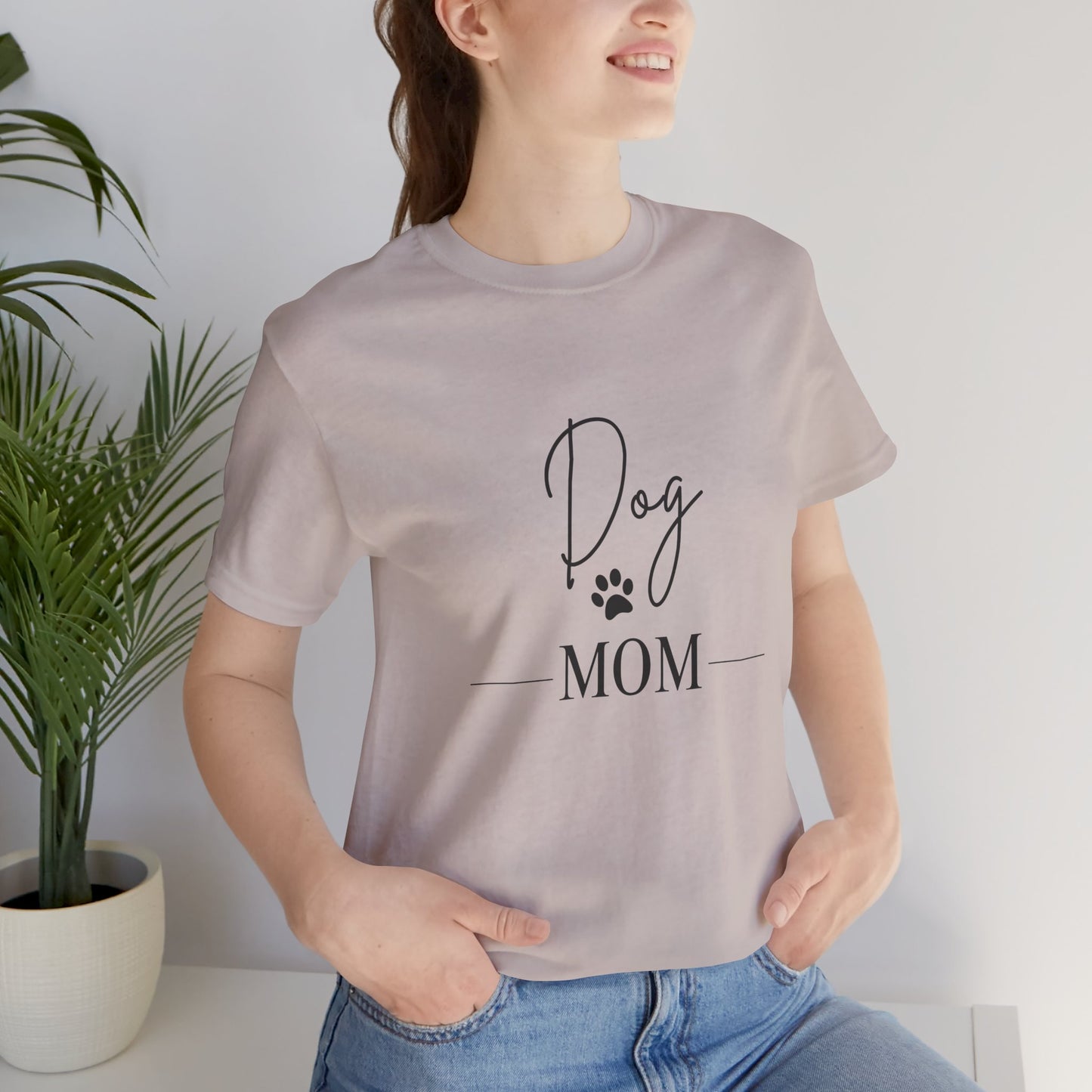 Dog Mom Unisex Jersey Tee - Perfect Gift for Dog Lovers